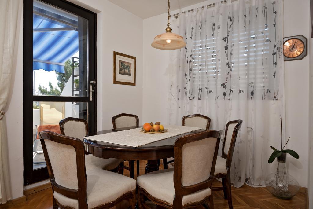 Apartment Viki Split Exterior photo